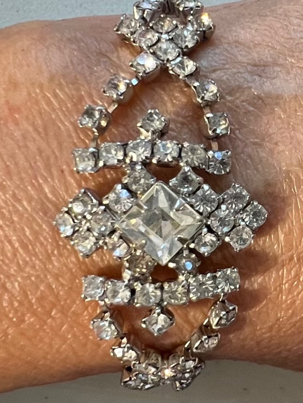 Vintage 50's Art Deco Old Hollywood Rhinestone Studded Retro Bracelet